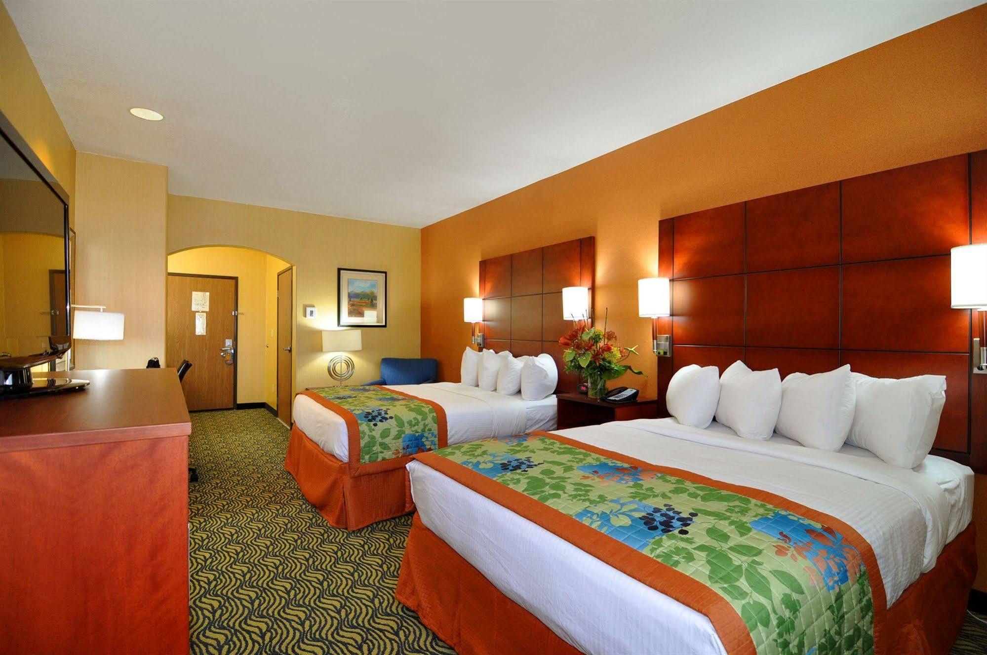 Best Western Plus Fresno Inn Kültér fotó